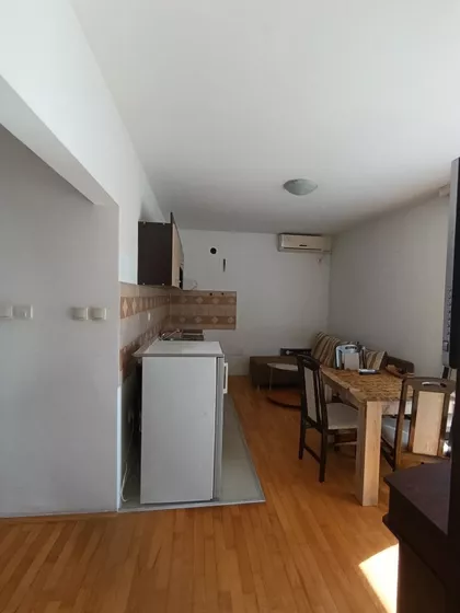 Časlava Veljića 27 | 4zida.rs