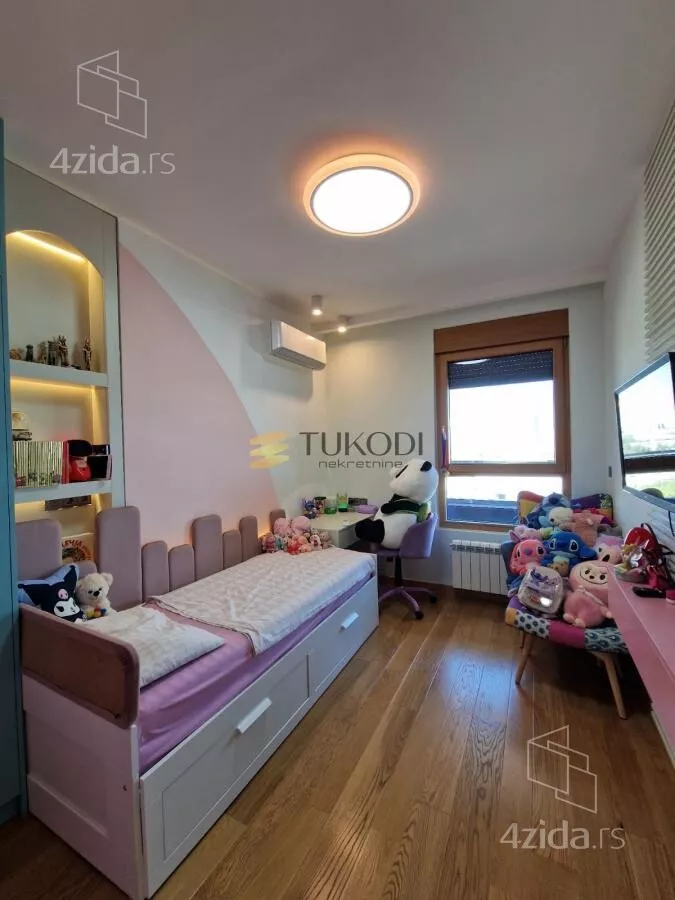 Petosoban stan | 4zida