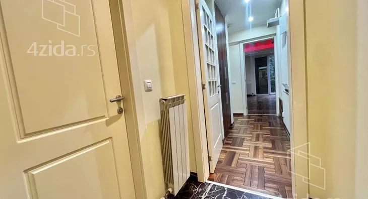 4-etažna kuća | 4zida