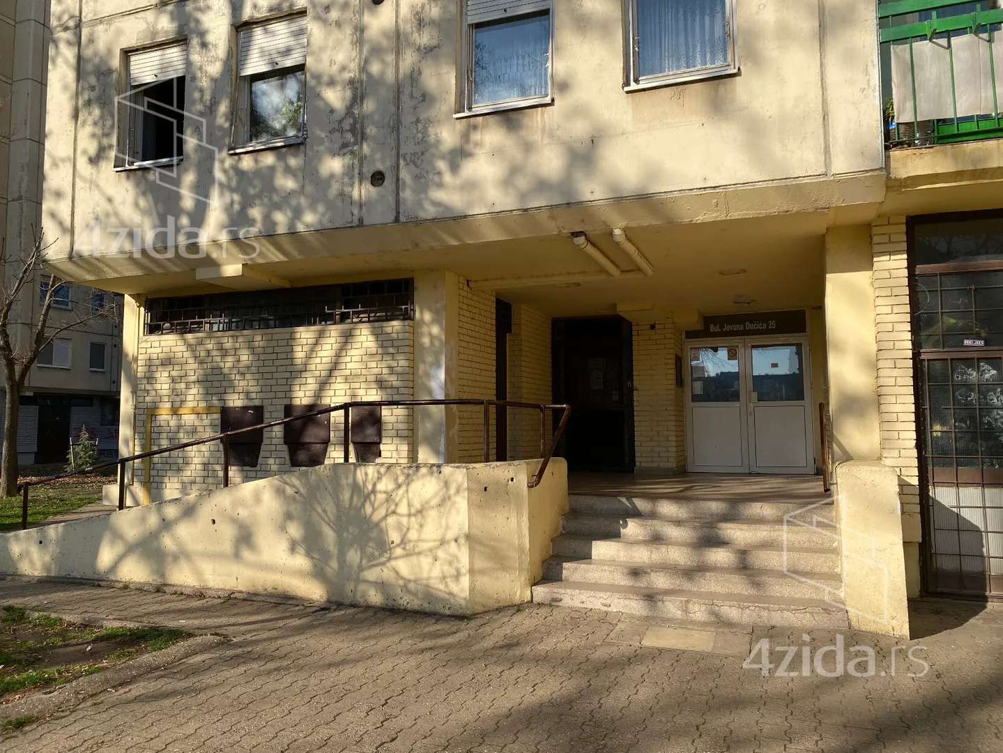 Četvorosoban stan | 4zida
