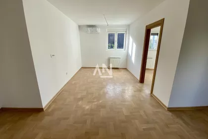 Ruđera Boškovića | 4zida.rs
