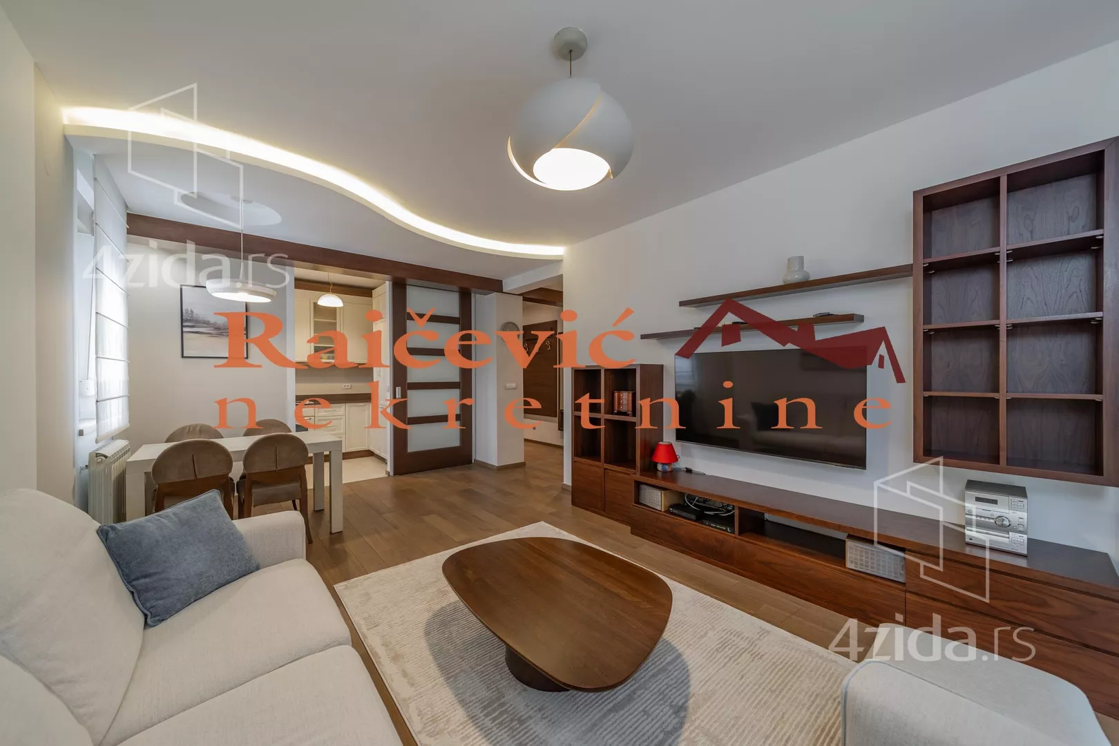 Troiposoban stan | 4zida