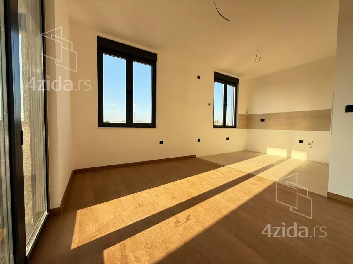 Petosoban stan | 4zida