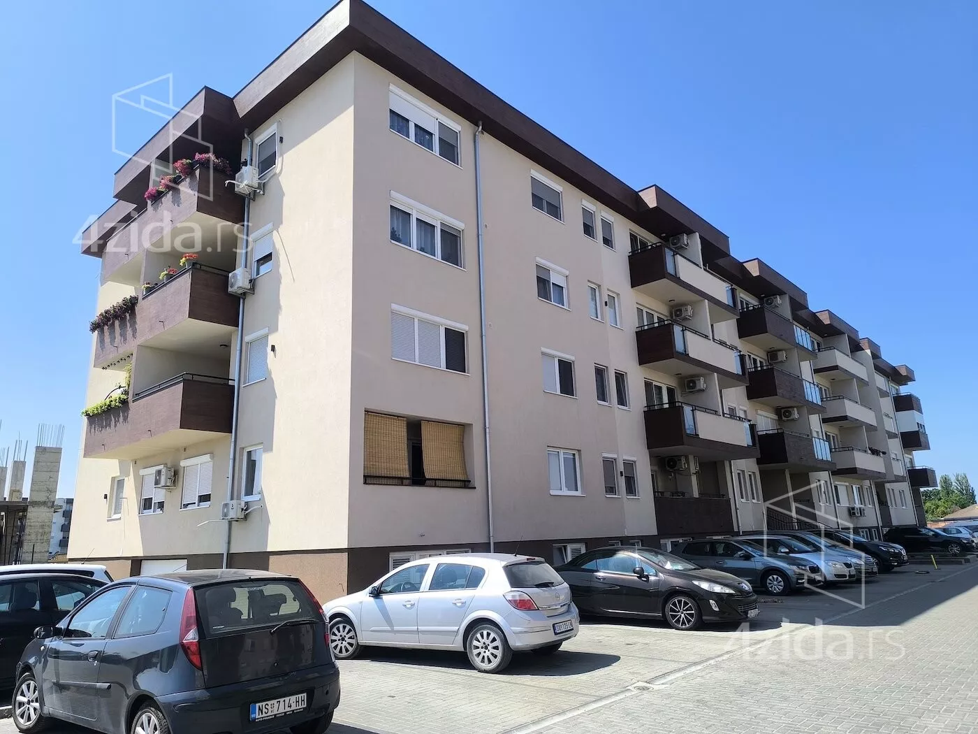 Dvoiposoban stan | 4zida