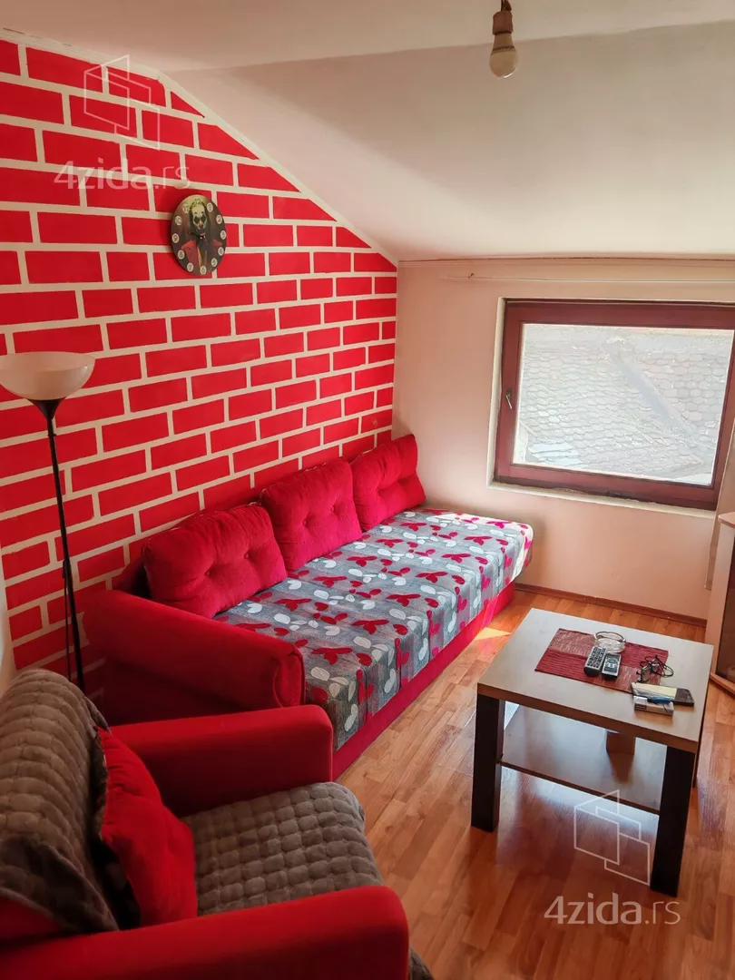 3-etažna kuća | 4zida