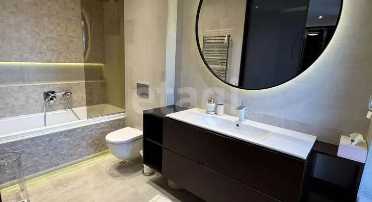 Šestosoban stan | 4zida