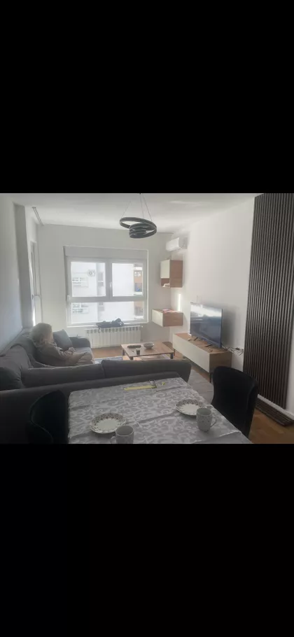 Milovana Gušića 32 | 4zida.rs