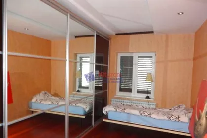 kod Francuske škole | 4zida.rs