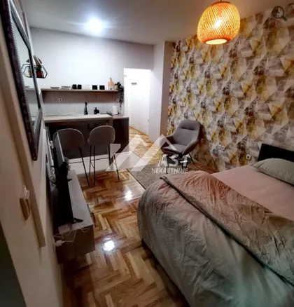 Janka Veselinovića | 4zida.rs