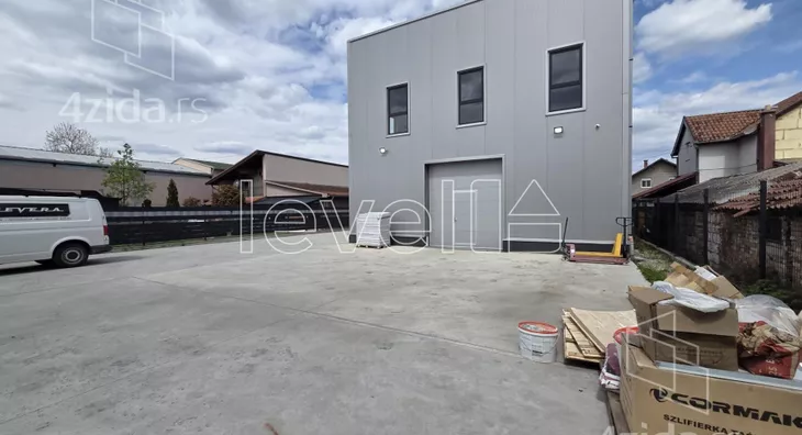 Poslovni prostor | 4zida