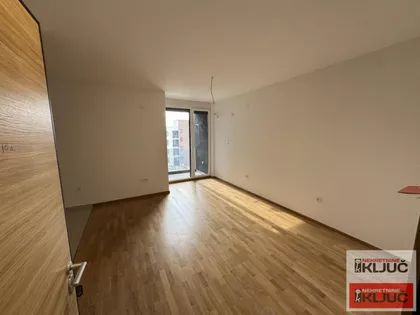 Bulevar Patrijarha Pavla (Somborski Bulevar) | 4zida.rs