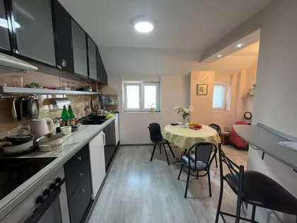 Patrijarha Varnave bb | 4zida.rs
