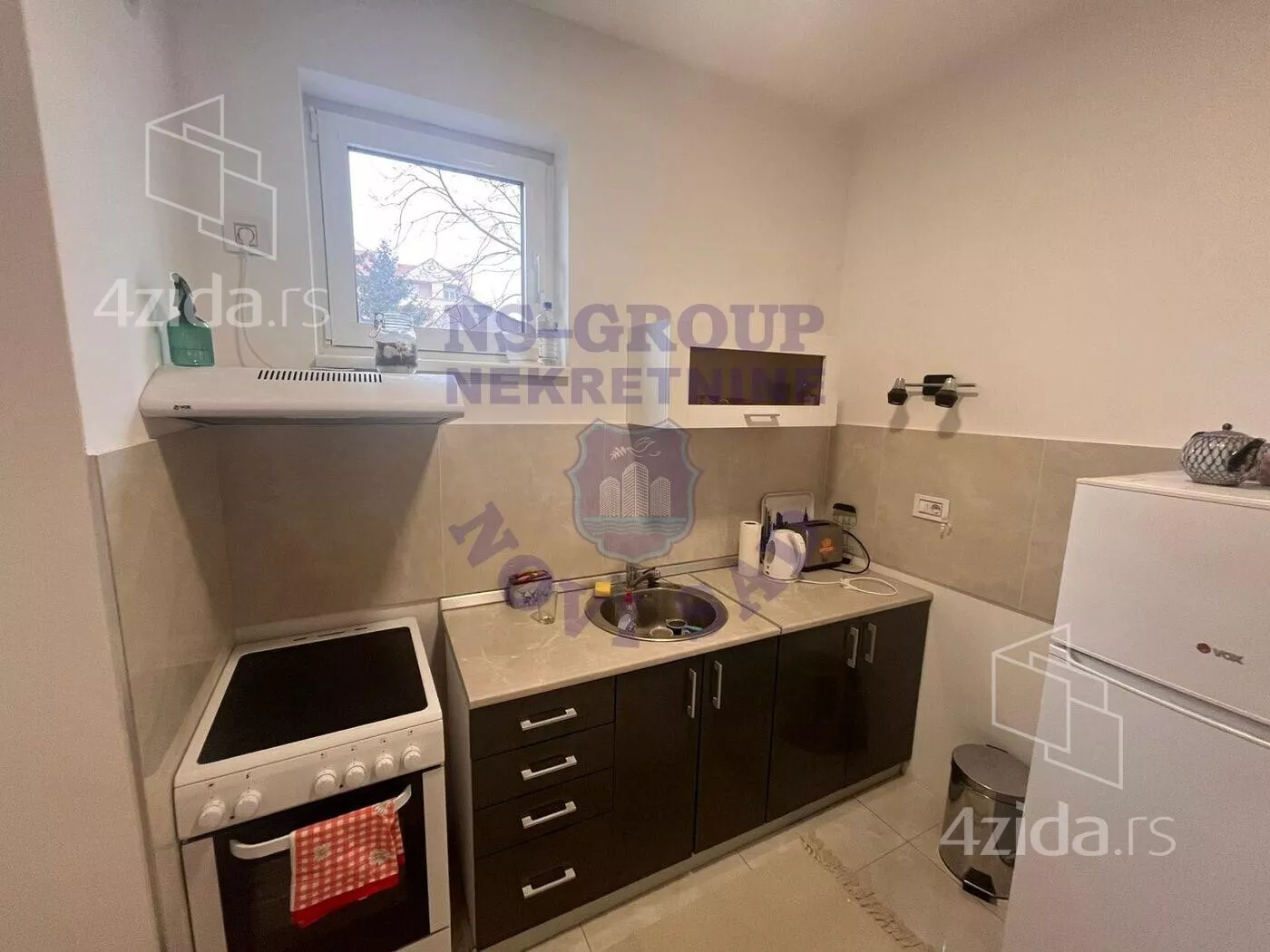 Jednoiposoban stan | 4zida