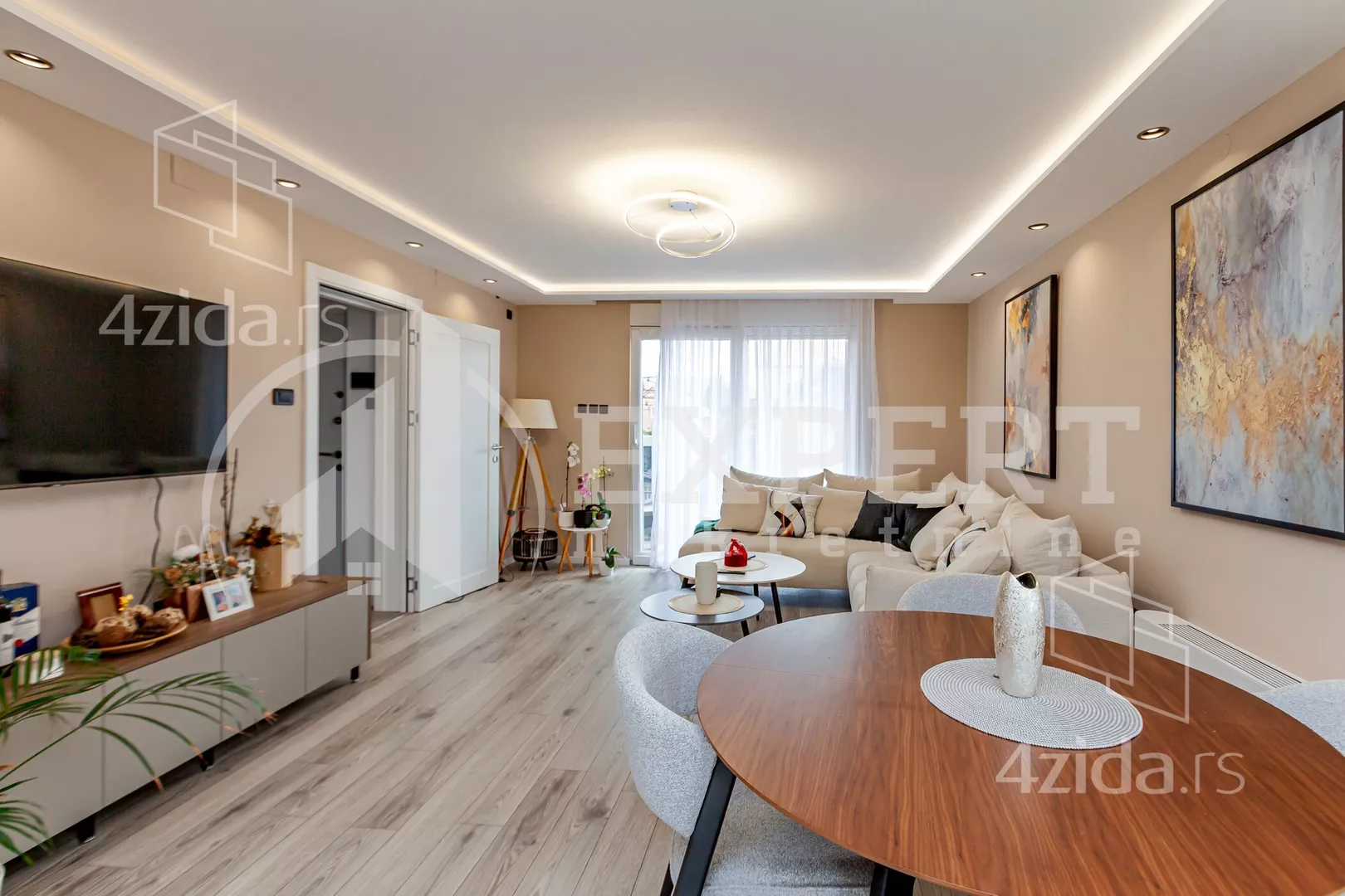 Dvoiposoban stan | 4zida