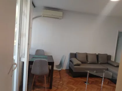 Palmira Toljatija 30 | 4zida.rs