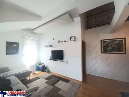 Vladimira Mitrovića | 4zida.rs