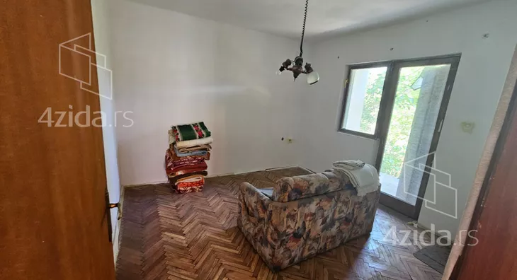 4-etažna kuća | 4zida