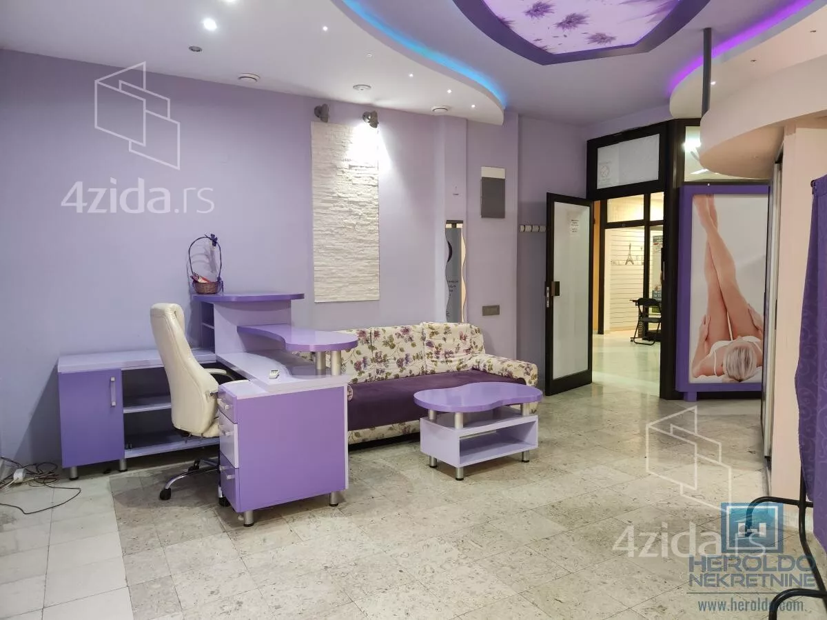 Poslovni prostor | 4zida