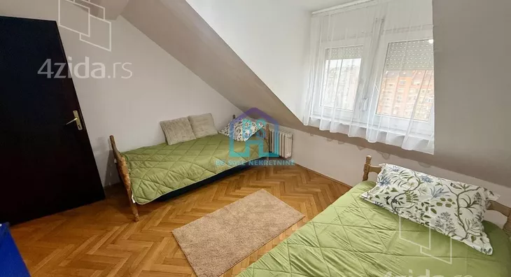 Troiposoban stan | 4zida