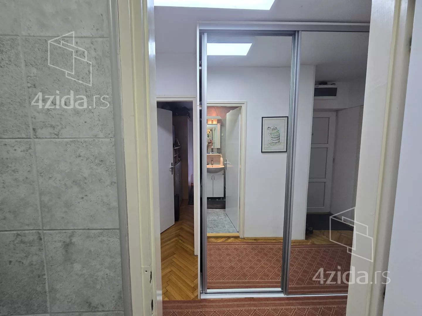 Troiposoban stan | 4zida