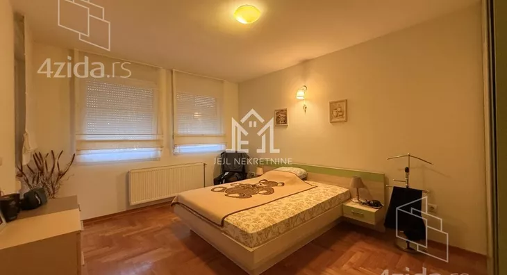 Petosoban stan | 4zida