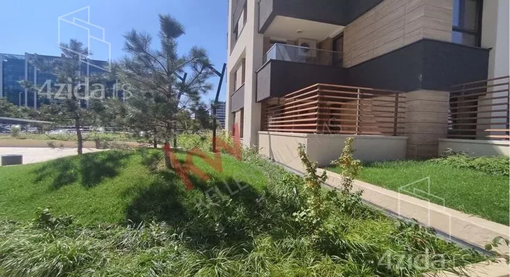 Petosoban stan | 4zida