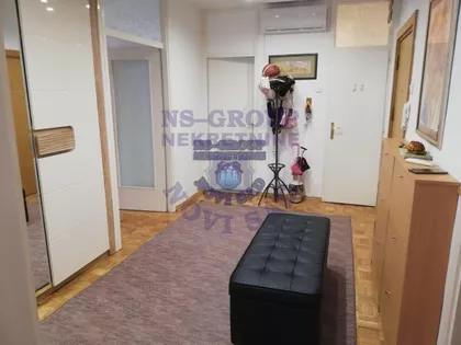 Sunčani Kej | 4zida.rs
