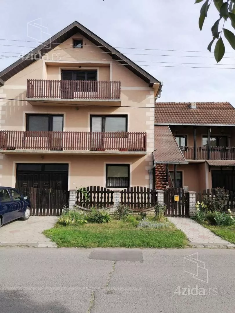 3-etažna kuća | 4zida