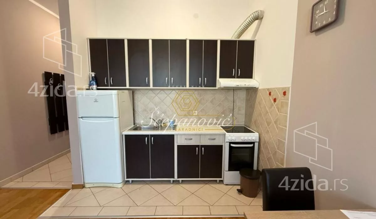 Garsonjera | 4zida