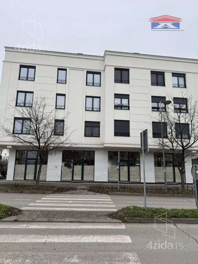 Poslovni prostor | 4zida