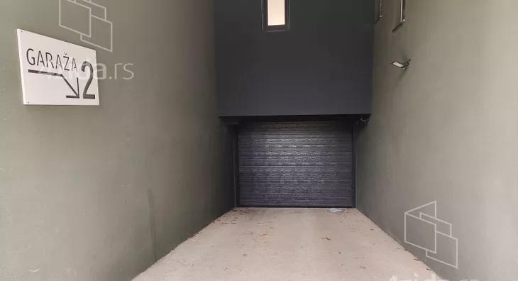 Garaža | 4zida