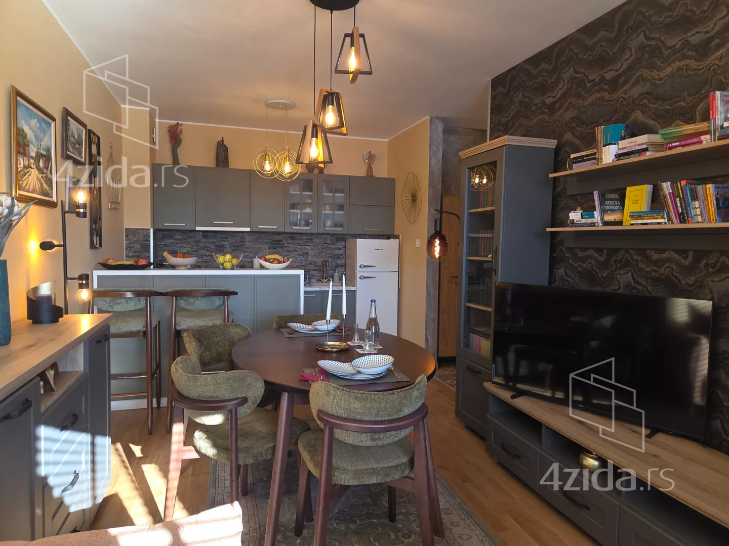 Trosoban stan | 4zida