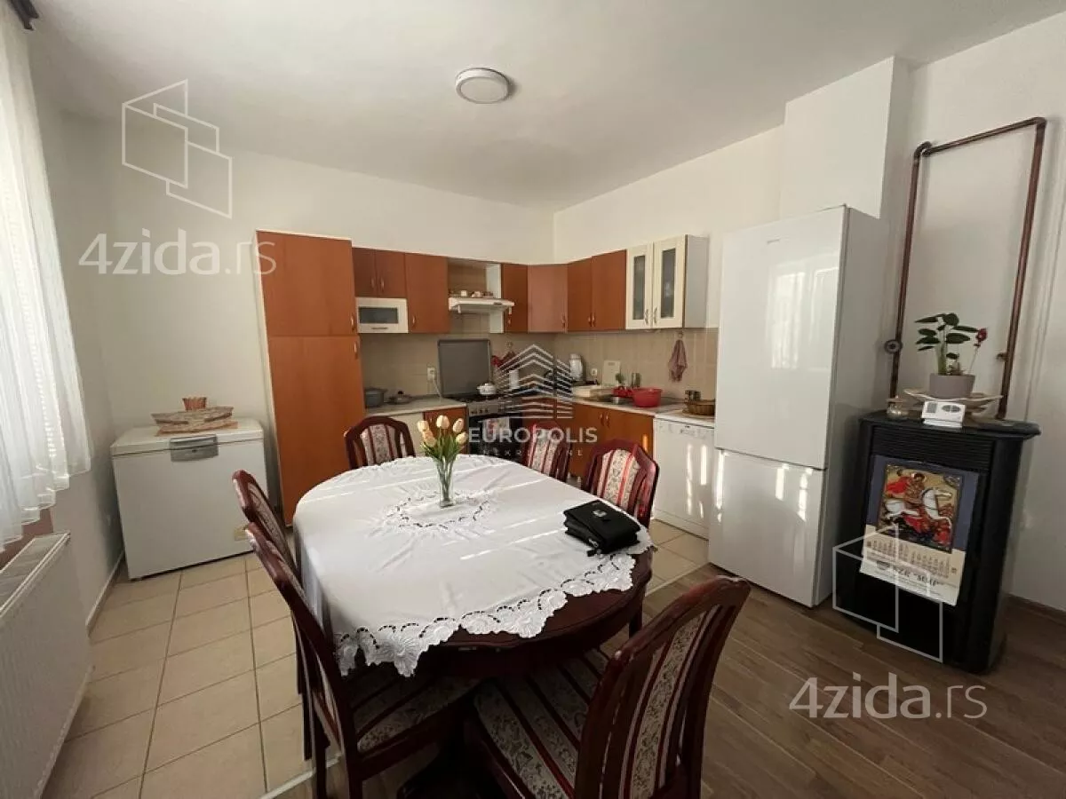 Kuća | 4zida