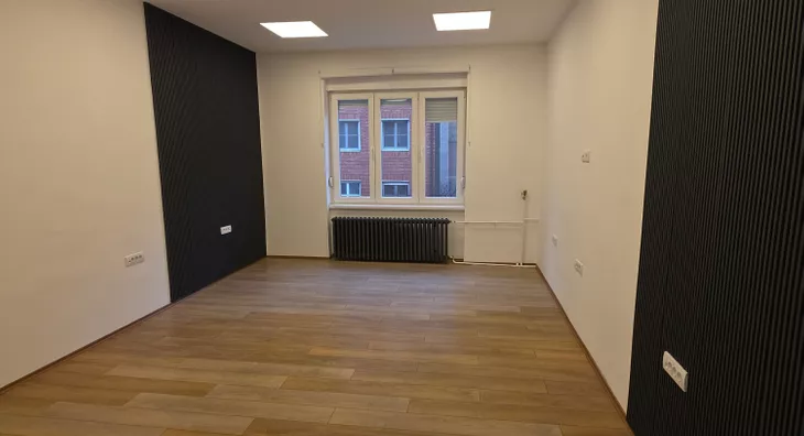 Četvoroiposoban stan | 4zida