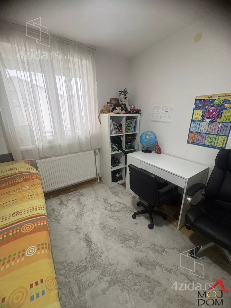 Troiposoban stan | 4zida