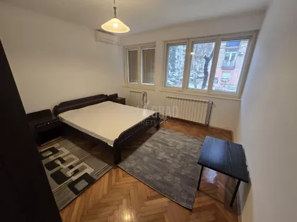 Marije Bursać | 4zida.rs