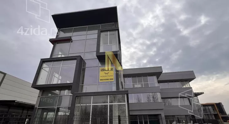 Poslovni prostor | 4zida