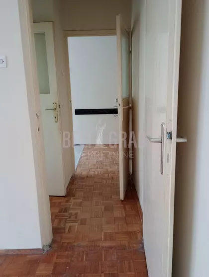 Kraljevačka | 4zida.rs