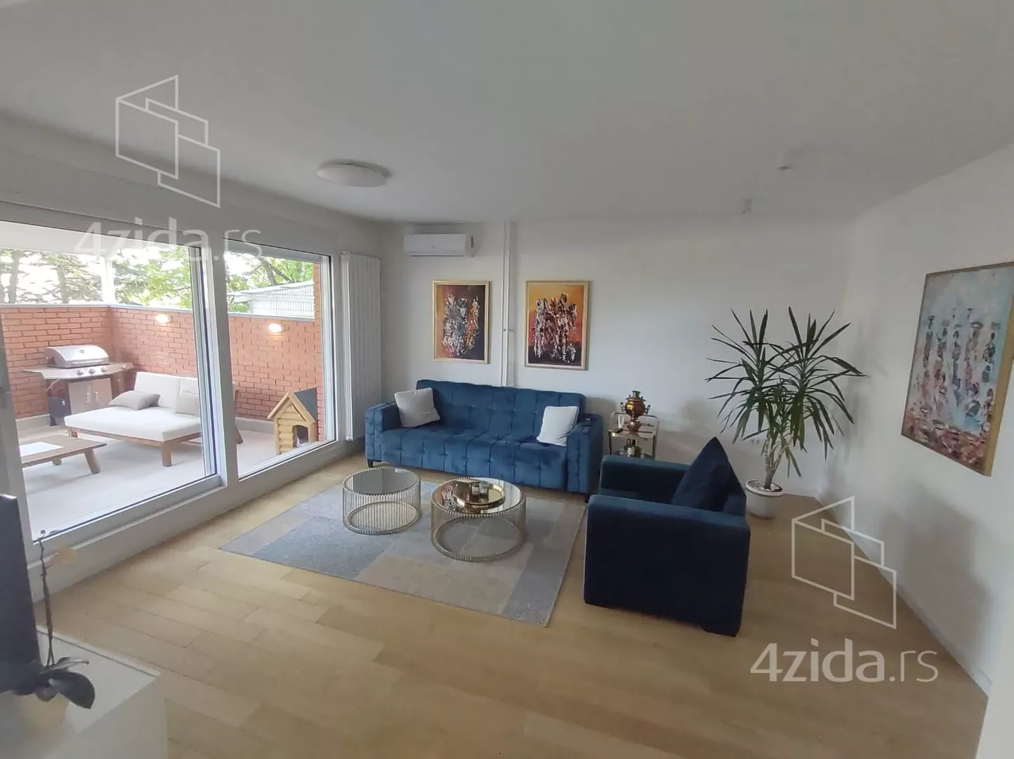 Petosoban stan | 4zida