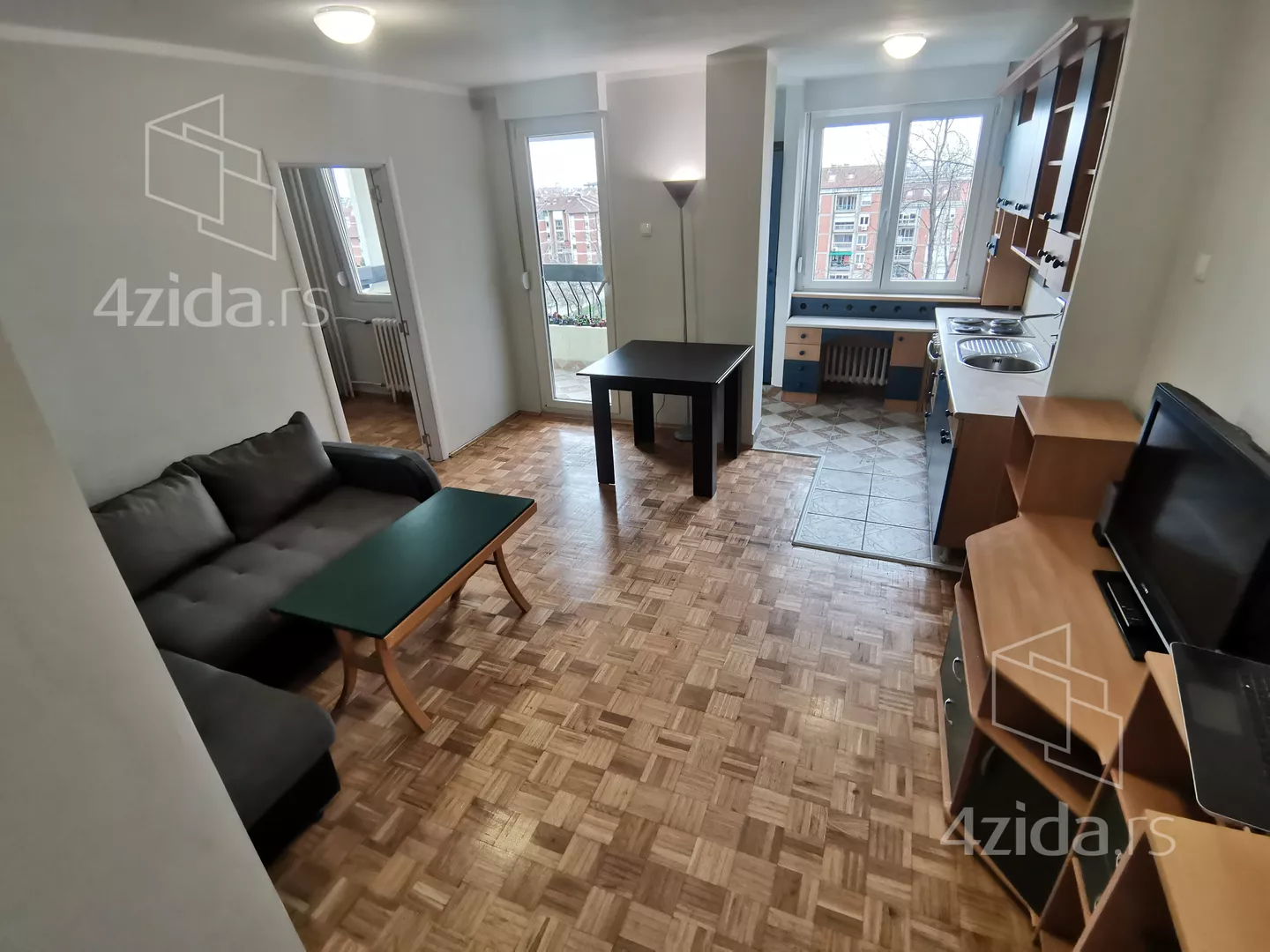 Dvoiposoban stan | 4zida