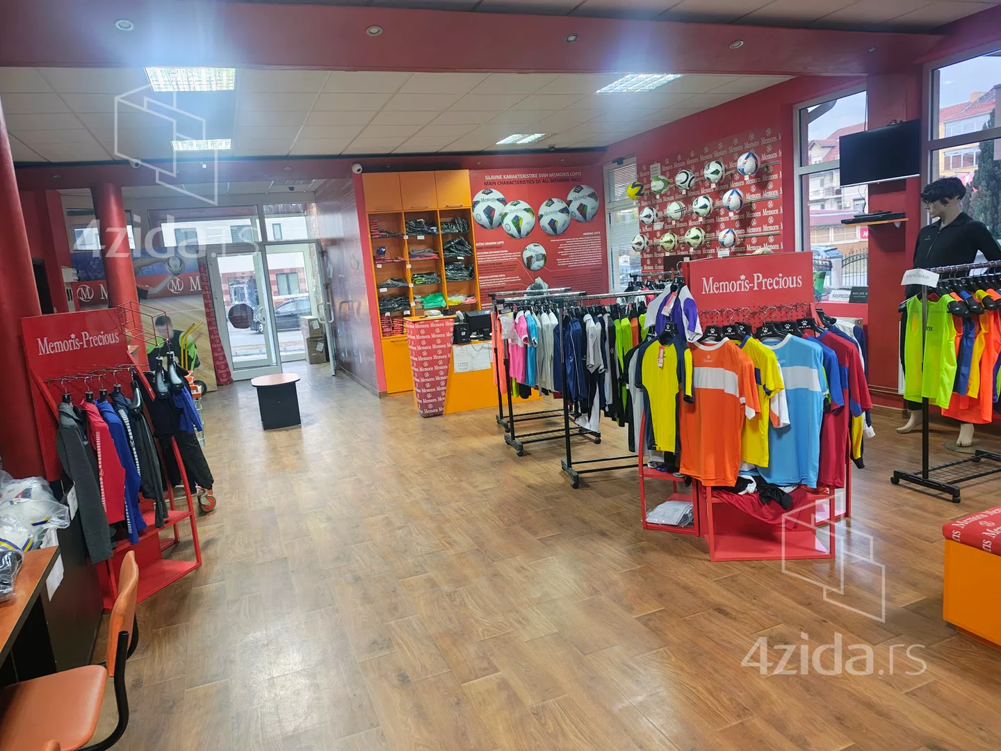 Lokal | 4zida