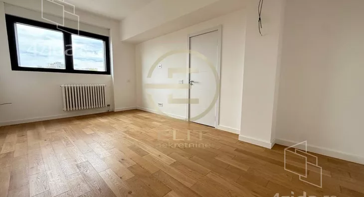 Četvoroiposoban stan | 4zida