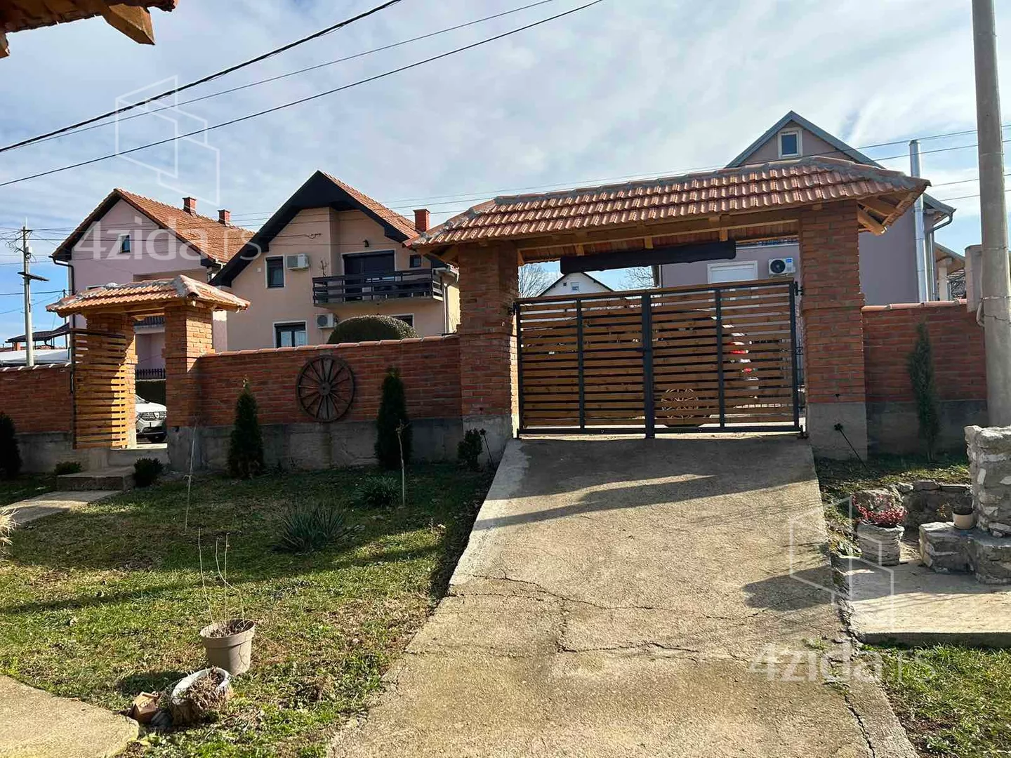 2-etažna kuća | 4zida