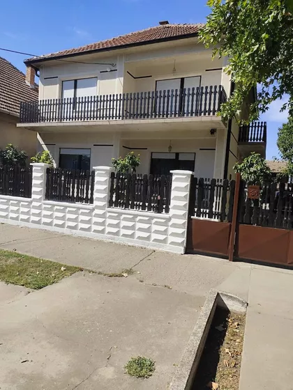 Heroja Raše | 4zida.rs