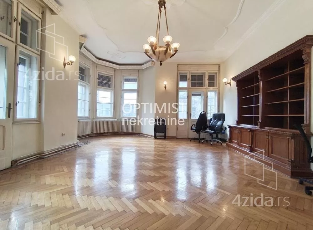 Šestosoban stan | 4zida