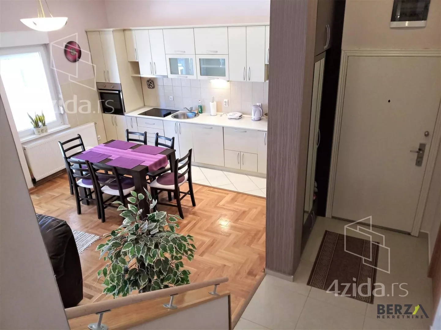 Troiposoban stan | 4zida