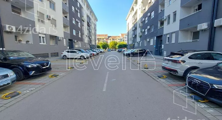 Garaža | 4zida