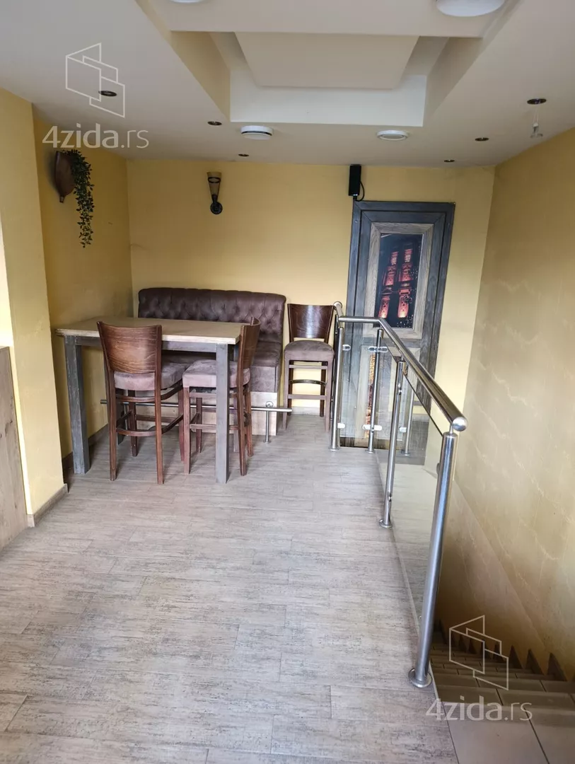 Poslovni prostor | 4zida