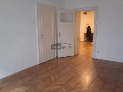 Dečanska | 4zida.rs