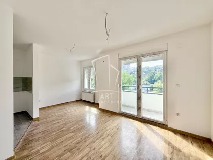 Kraljice Jelene | 4zida.rs